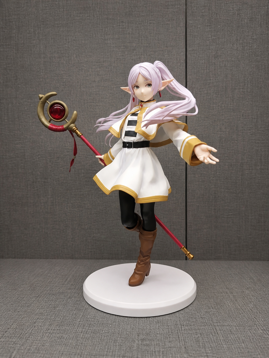 Frieren Anime Figure – Beyond Journey’s End PVC Collectible